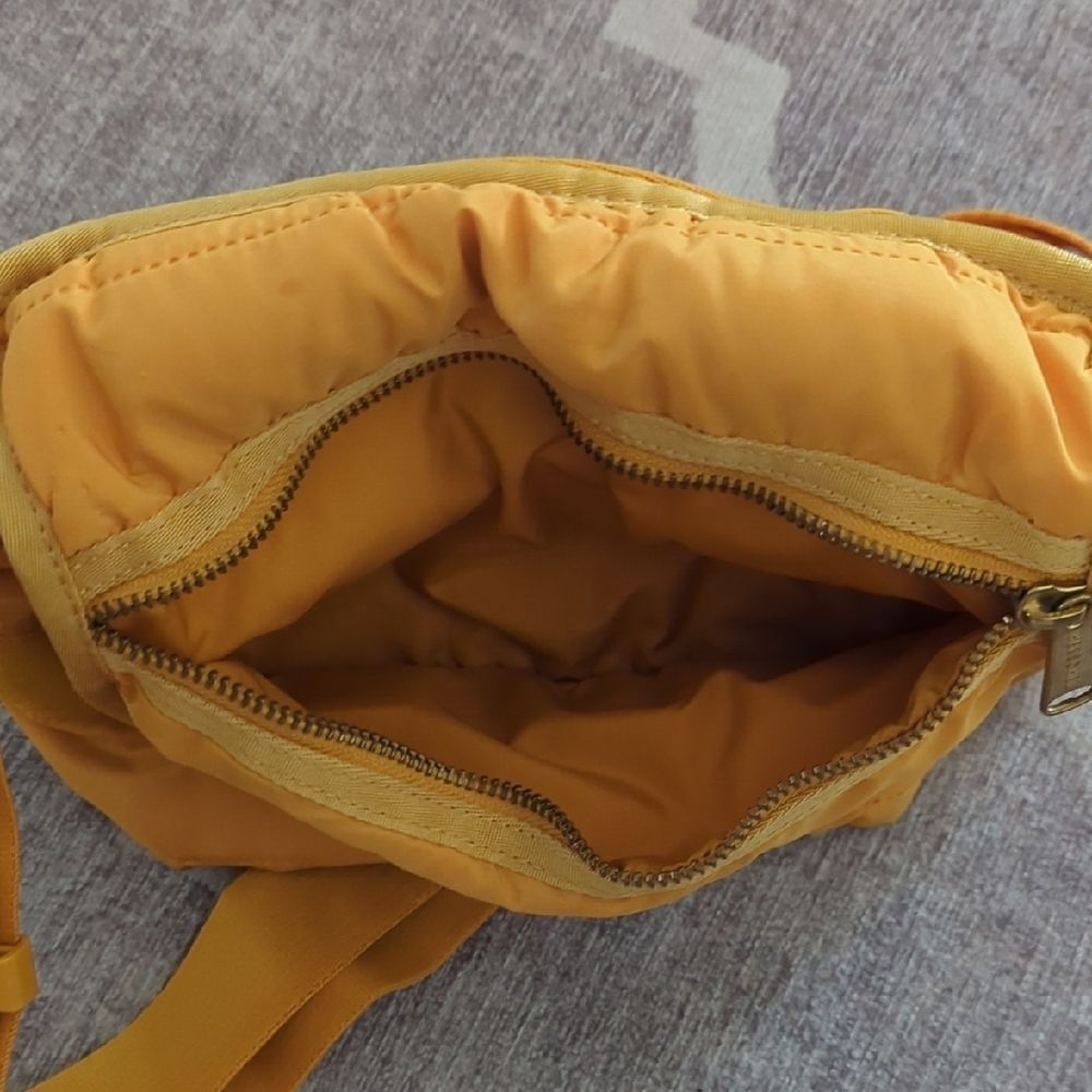 Yellow 💛 Herschel Supply Company Orange Belt Bag with Adjustable Strap - Picture 5 of 10